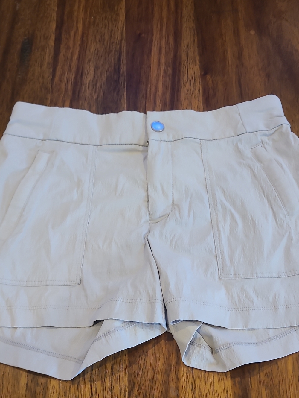 Athleta Trekkie North Shorts-Light Color-Women's Size 4